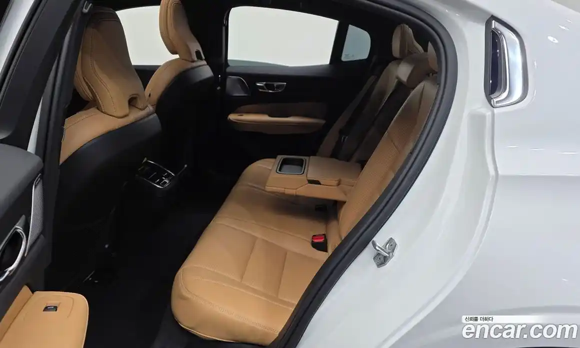 Volvo S60 2020 2.0 автомат (гидро), фото 17