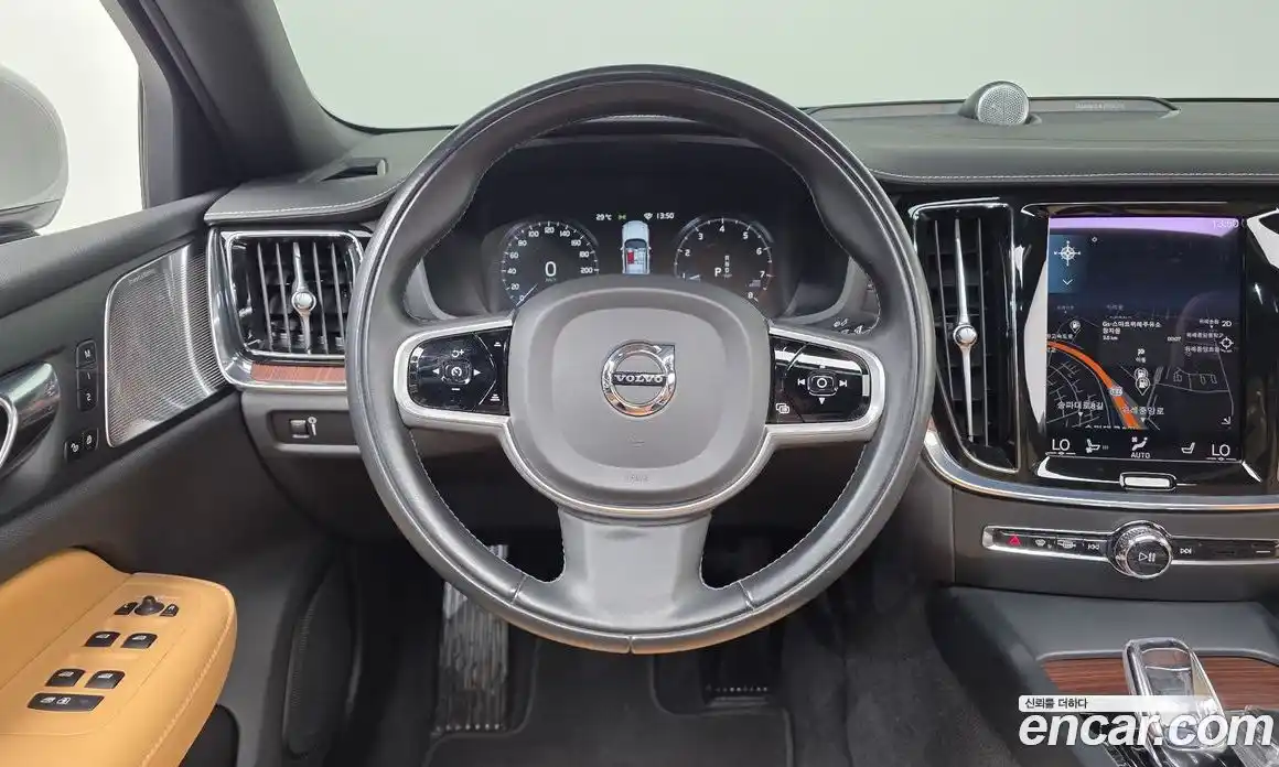 Volvo S60 2020 2.0 автомат (гидро), фото 31