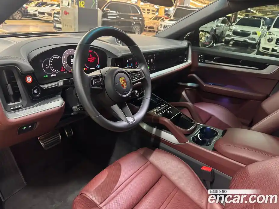 Porsche Cayenne 2024 3.0 автомат (гидро), фото 11