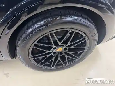 Porsche Cayenne 2024 3.0 автомат (гидро), миниатюра 5