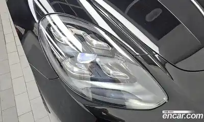 Porsche Panamera 2023 4.0 автомат (гидро), миниатюра 8