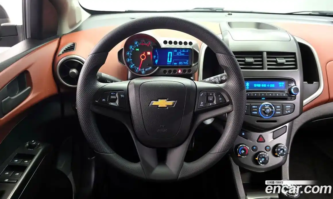 Chevrolet Aveo 2014 1.4 механика, фото 13