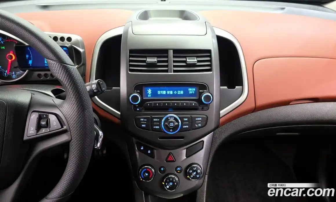 Chevrolet Aveo 2014 1.4 механика, фото 14
