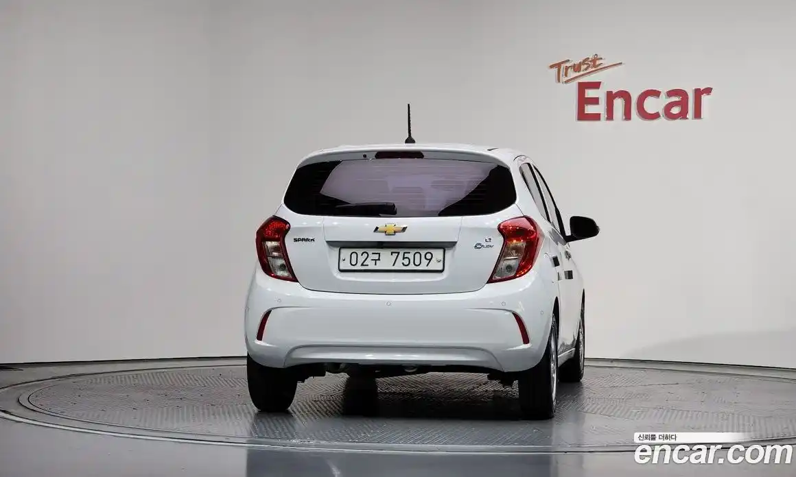 Chevrolet Spark 2017 1.0 автомат (гидро), фото 4