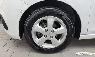 Chevrolet Spark 2017 1.0 автомат (гидро), миниатюра 5