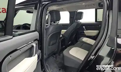 Land Rover Defender 2024 2.0 автомат (гидро), миниатюра 11