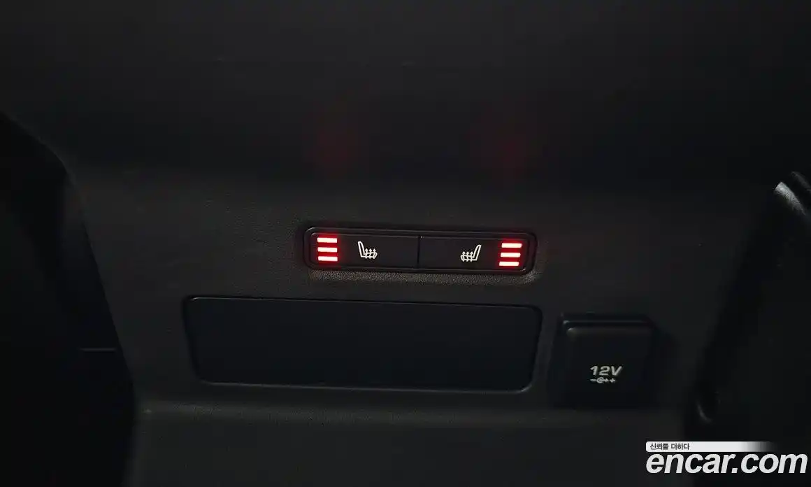 Land Rover Range Rover Velar 2019 2.0 автомат (гидро), фото 25