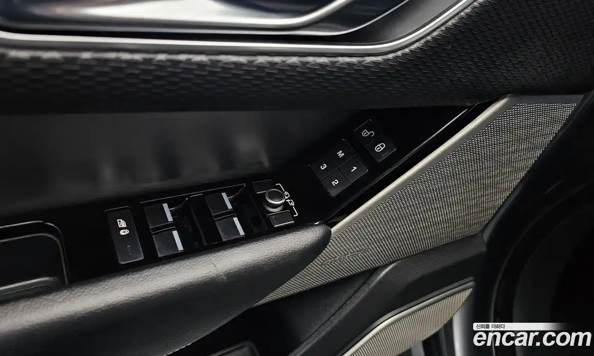 Land Rover Range Rover Velar 2019 2.0 автомат (гидро), фото 26