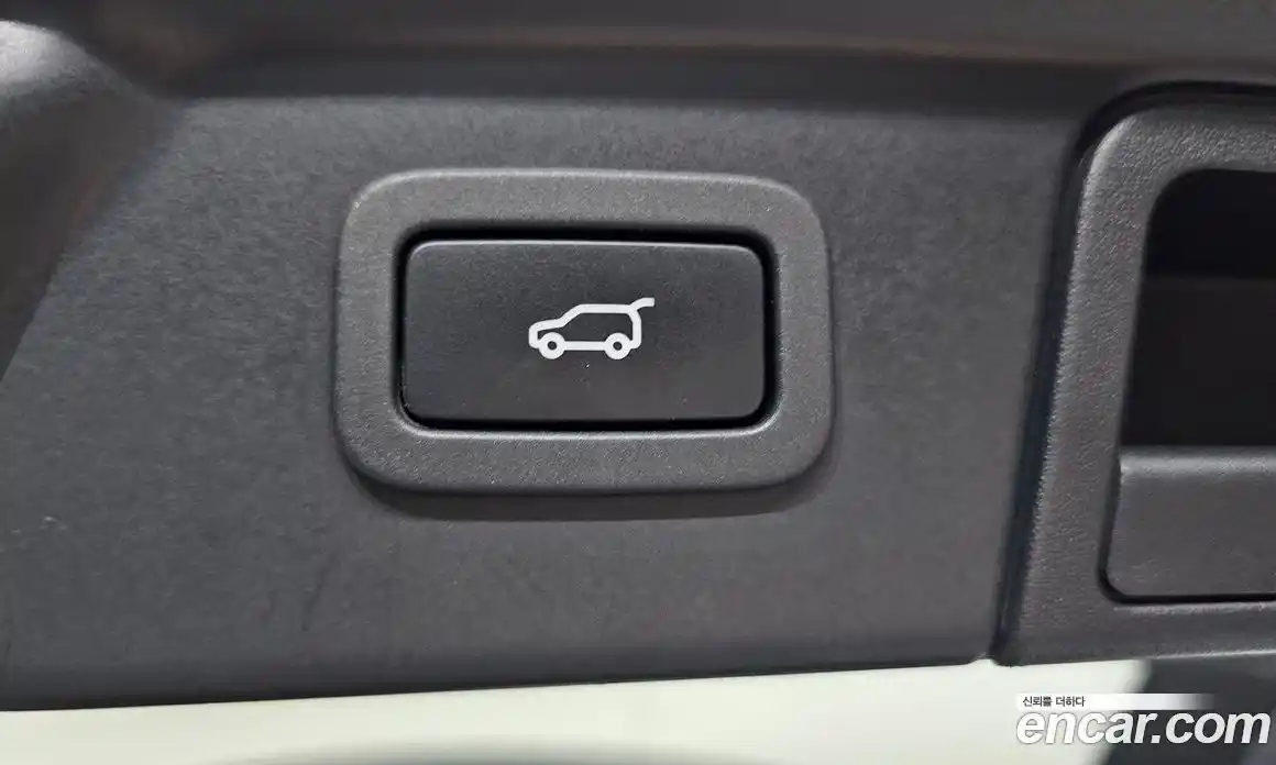 Land Rover Range Rover Velar 2019 2.0 автомат (гидро), фото 29