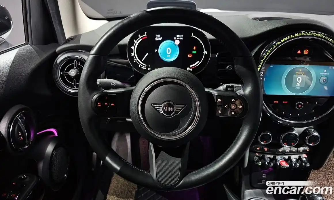 Mini Cooper 2023 1.5 автомат (гидро), фото 19