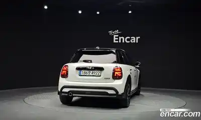 Mini Cooper 2023 1.5 автомат (гидро), миниатюра 4