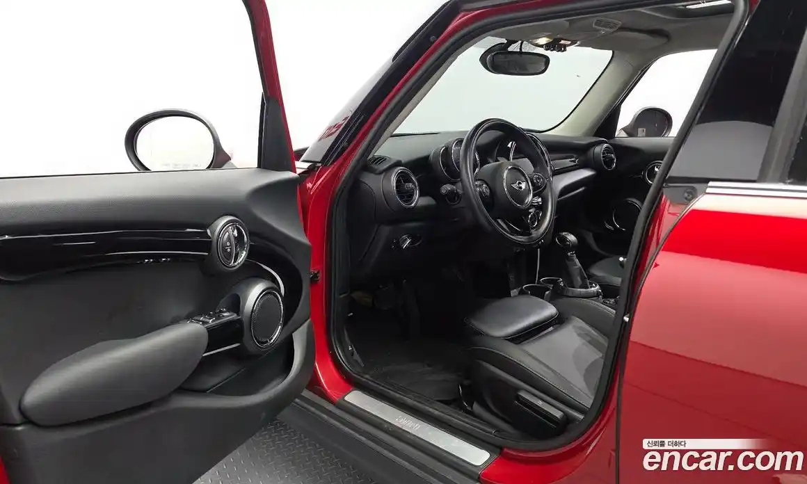 Mini Cooper 2017 1.5 автомат (гидро), фото 13