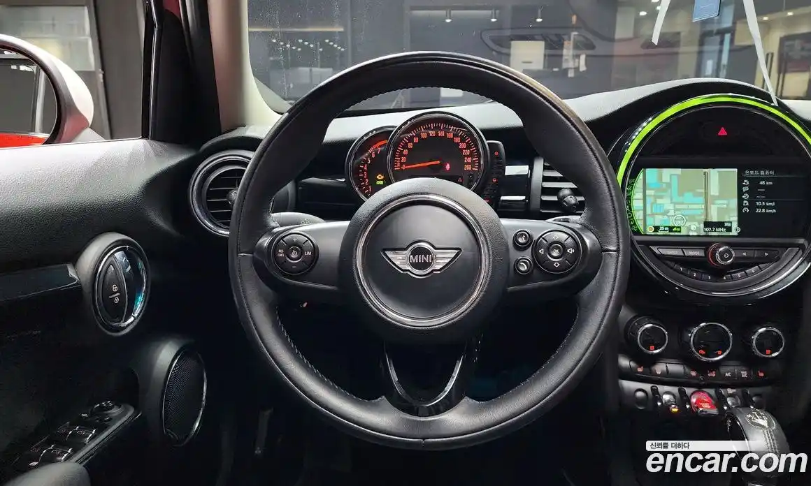 Mini Cooper 2016 1.5 автомат (гидро), фото 13