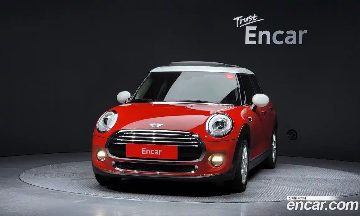Mini Cooper 2016 1.5 автомат (гидро), фото 3