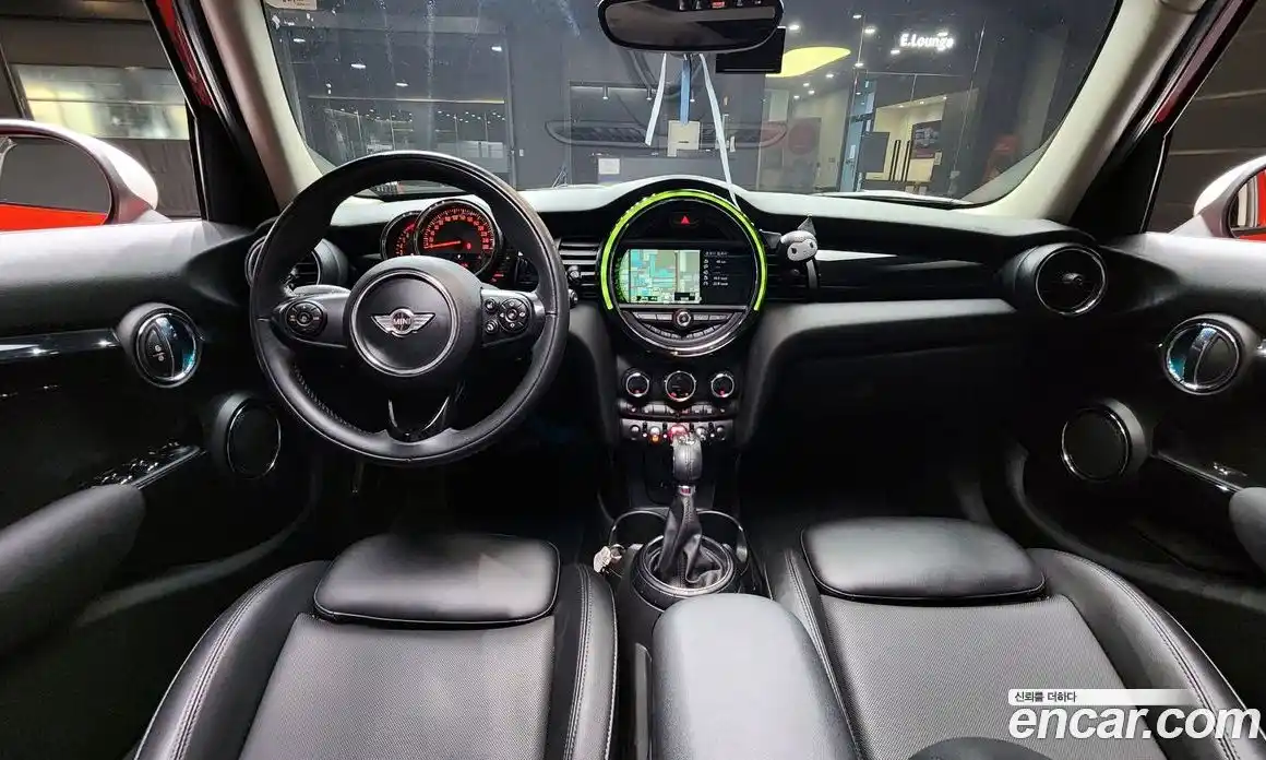 Mini Cooper 2016 1.5 автомат (гидро), фото 6