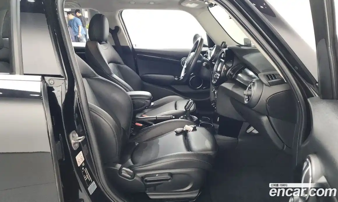 Mini Cooper 2020 1.5 автомат (гидро), фото 11