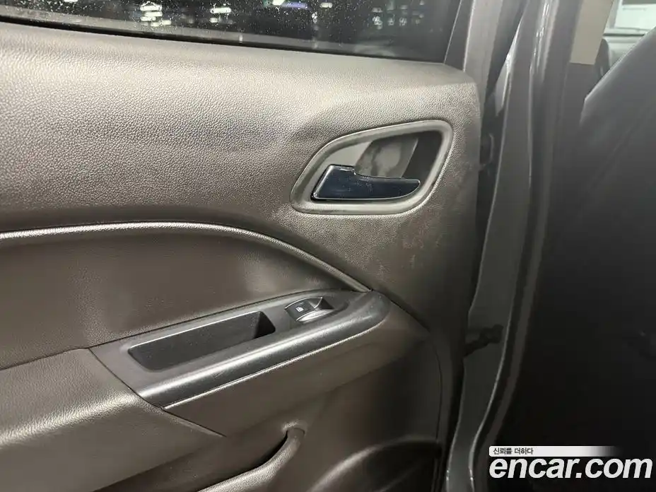 Chevrolet Colorado 2020 3.6 автомат (гидро), фото 17