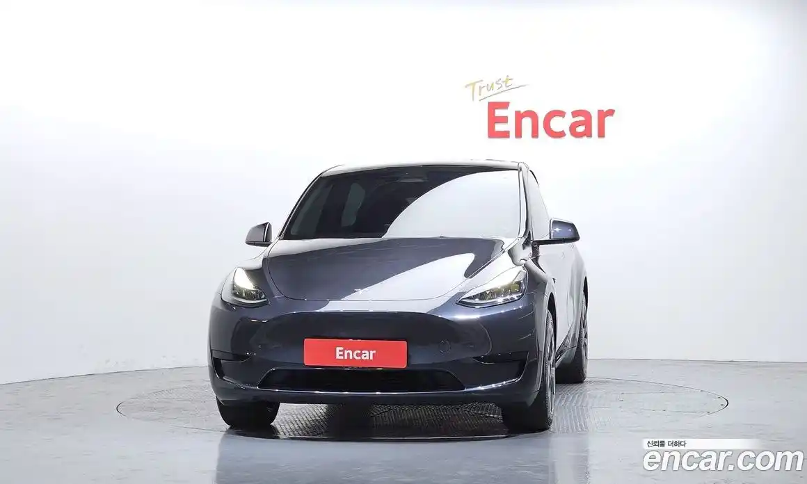 Tesla Model Y 2024 0.2 автомат (гидро), фото 3 Tesla Model Y 2024 0.2 автомат (гидро), фото 3