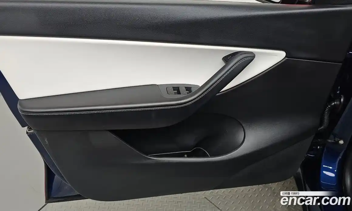 Tesla Model Y 2021 0.2 автомат (гидро), фото 13