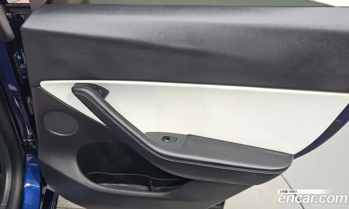 Tesla Model Y 2021 0.2 автомат (гидро), фото 14