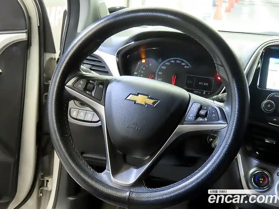 Chevrolet Spark 2017 1.0 автомат (гидро), фото 12
