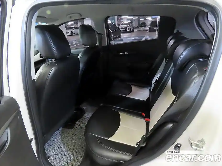 Chevrolet Spark 2017 1.0 автомат (гидро), фото 19