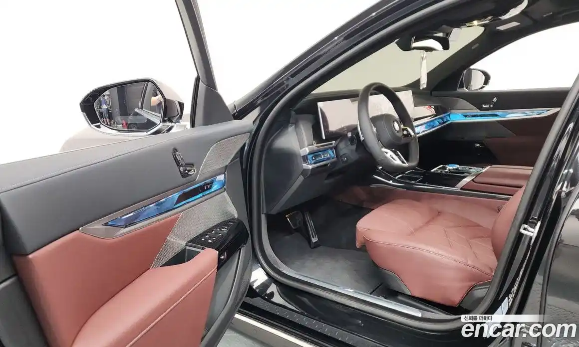 BMW 7 серия 2025 3.0 автомат (гидро), фото 13