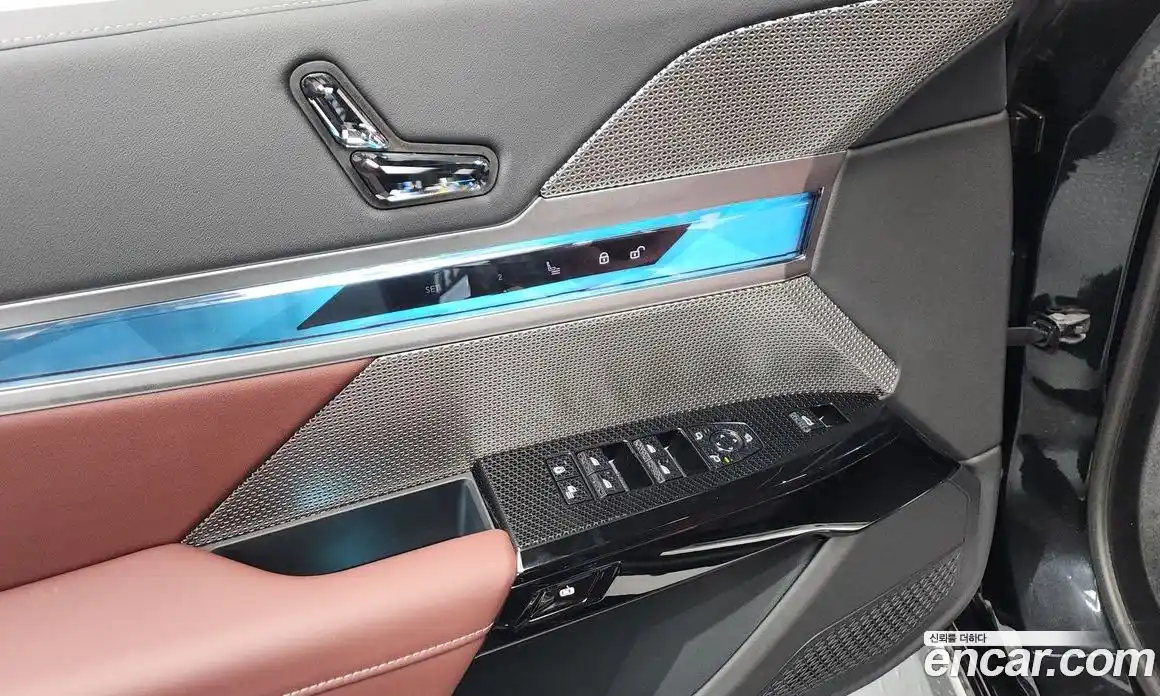 BMW 7 серия 2025 3.0 автомат (гидро), фото 18