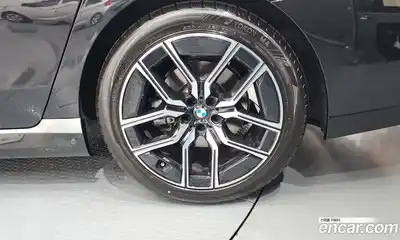 BMW 7 серия 2025 3.0 автомат (гидро), миниатюра 7