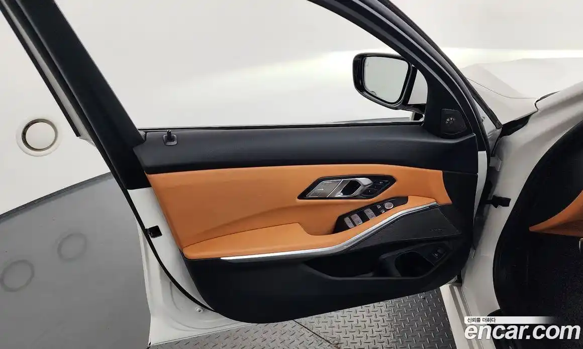 BMW 3 серия 2024 2.0 автомат (гидро), фото 14