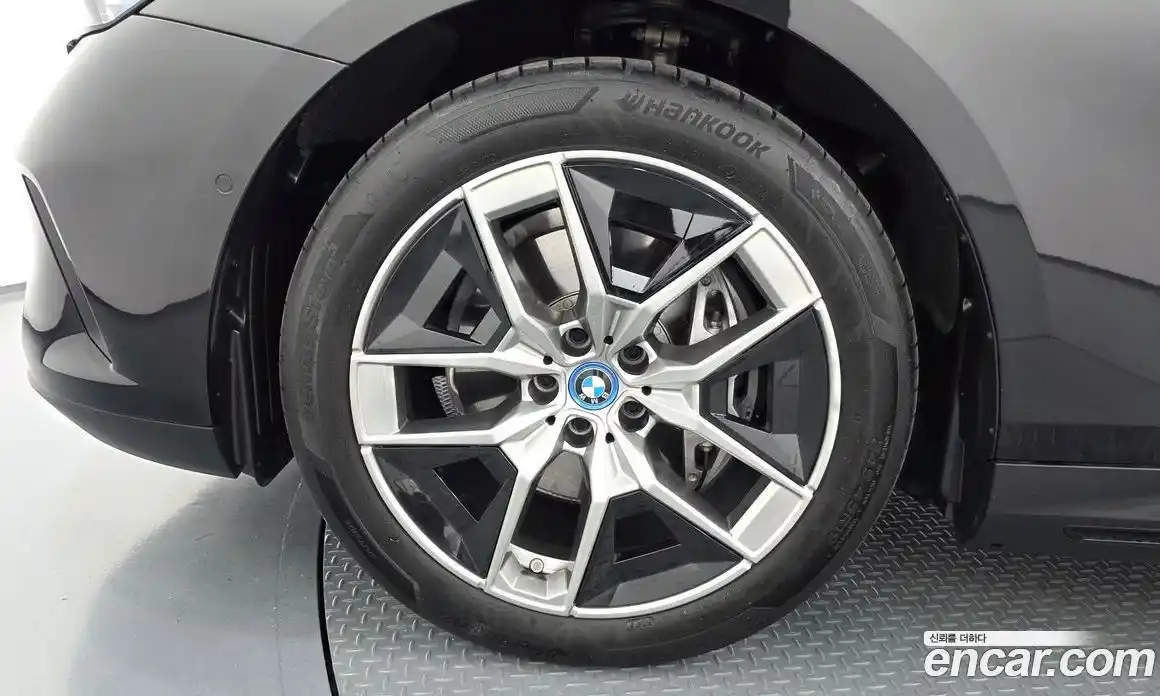 BMW i5 2025 0.2 автомат (гидро), фото 5