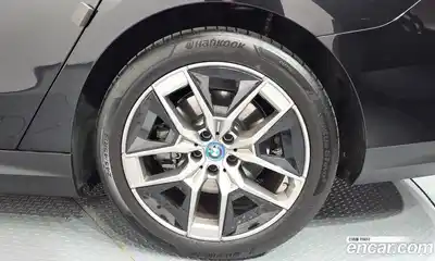 BMW i5 2025 0.2 автомат (гидро), миниатюра 7