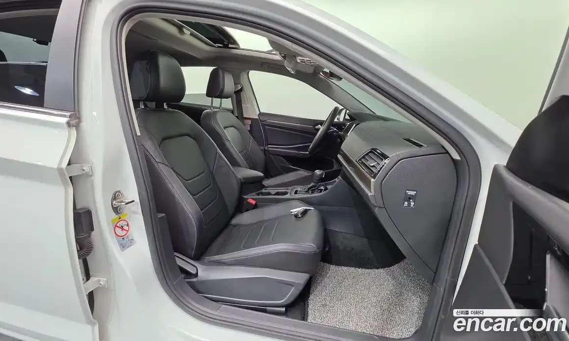 Volkswagen Jetta 2021 1.4 автомат (гидро), фото 13