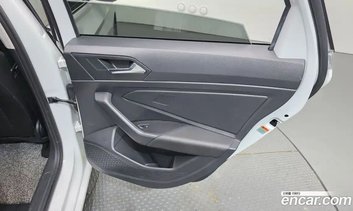 Volkswagen Jetta 2021 1.4 автомат (гидро), фото 15