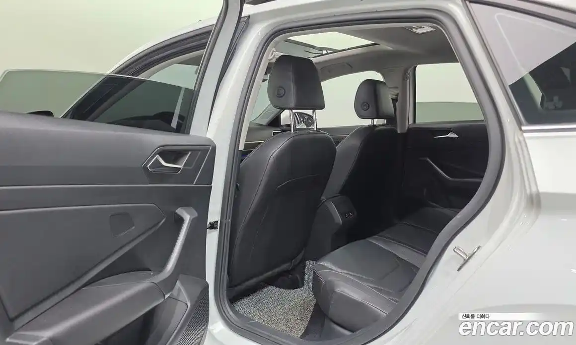 Volkswagen Jetta 2021 1.4 автомат (гидро), фото 23
