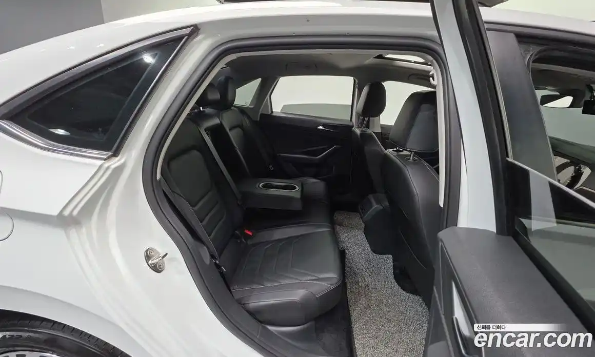 Volkswagen Jetta 2021 1.4 автомат (гидро), фото 25