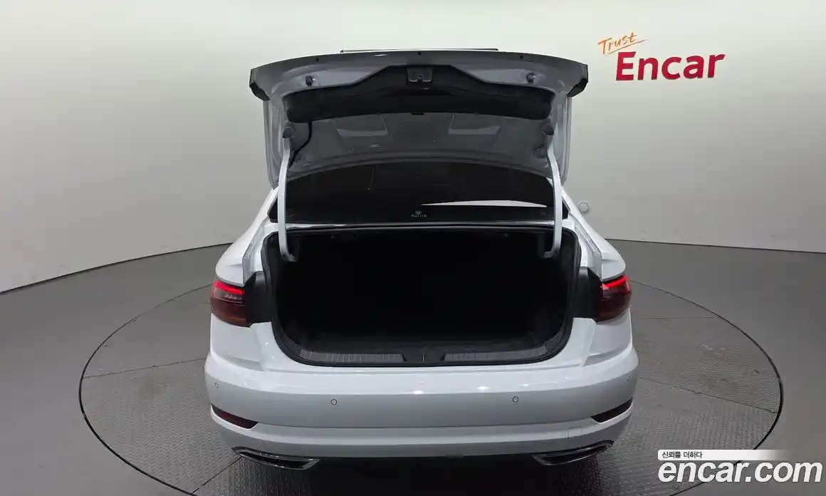 Volkswagen Jetta 2021 1.4 автомат (гидро), фото 26