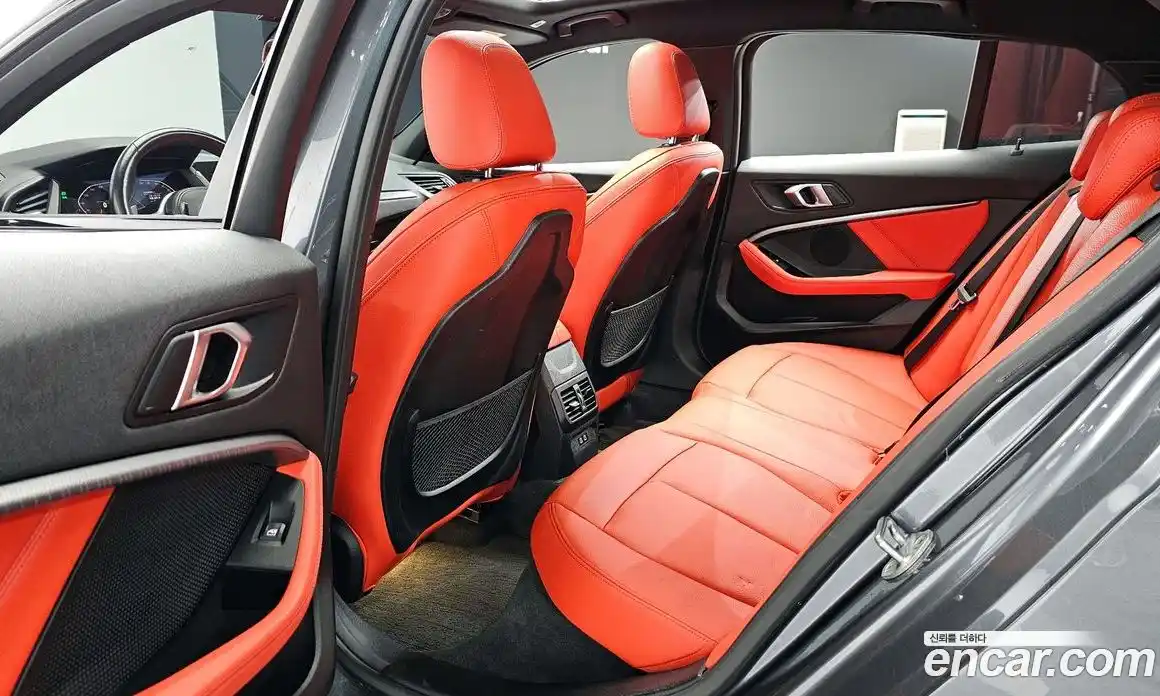 BMW 1 серия 2021 2.0 автомат (гидро), фото 11