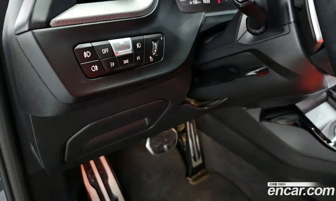 BMW 1 серия 2021 2.0 автомат (гидро), фото 14