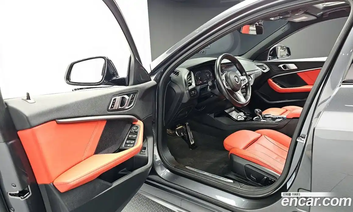 BMW 1 серия 2021 2.0 автомат (гидро), фото 10