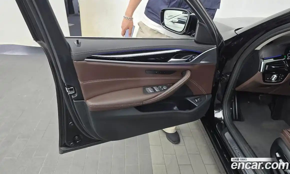 BMW 5 серия 2022 2.0 автомат (гидро), фото 14