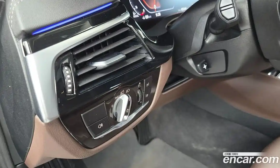 BMW 5 серия 2022 2.0 автомат (гидро), фото 27