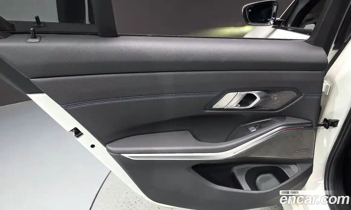 BMW 3 серия 2021 2.0 автомат (гидро), фото 15