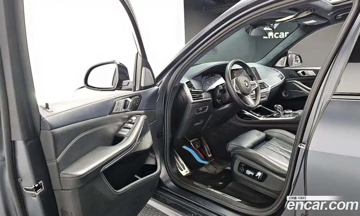BMW X7 2020 4.4 автомат (гидро), фото 10