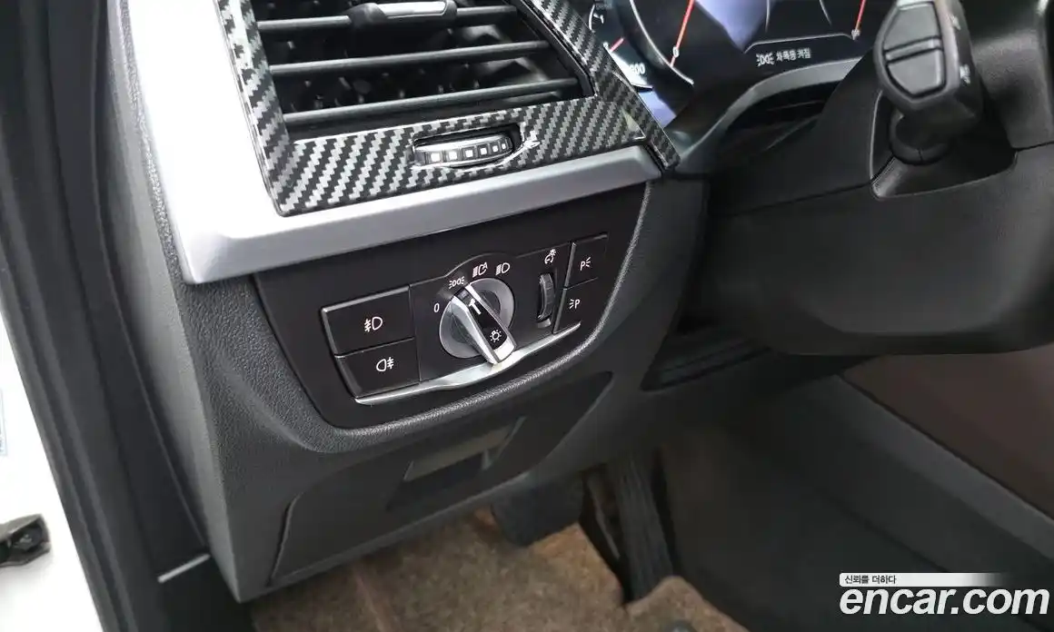 BMW X4 2019 2.0 автомат (гидро), фото 25