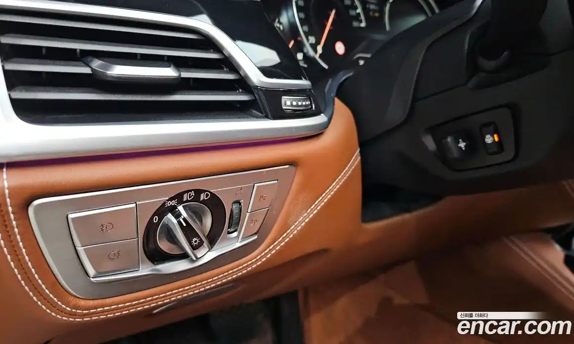BMW 7 серия 2017 4.4 автомат (гидро), фото 14