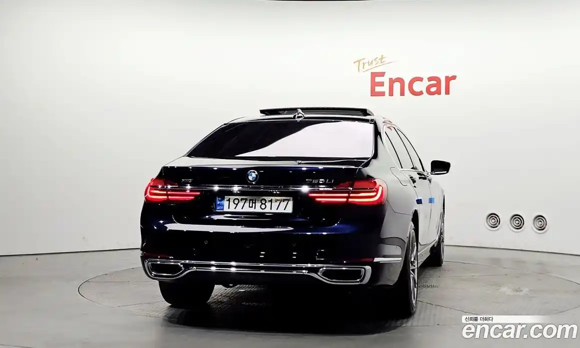 BMW 7 серия 2017 4.4 автомат (гидро), фото 4