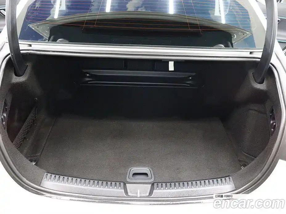 Mercedes-Benz E-Class 2024 2.0 автомат (гидро), фото 5