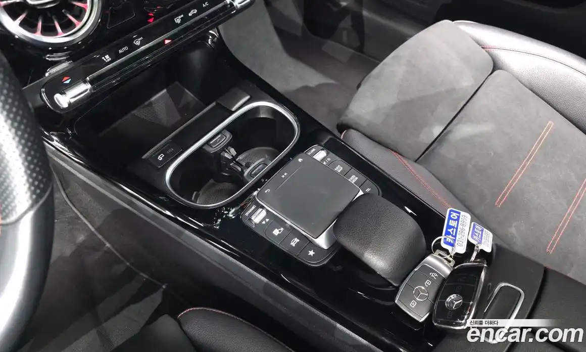 Mercedes-Benz CLA-Class 2023 2.0 гидро, фото 23