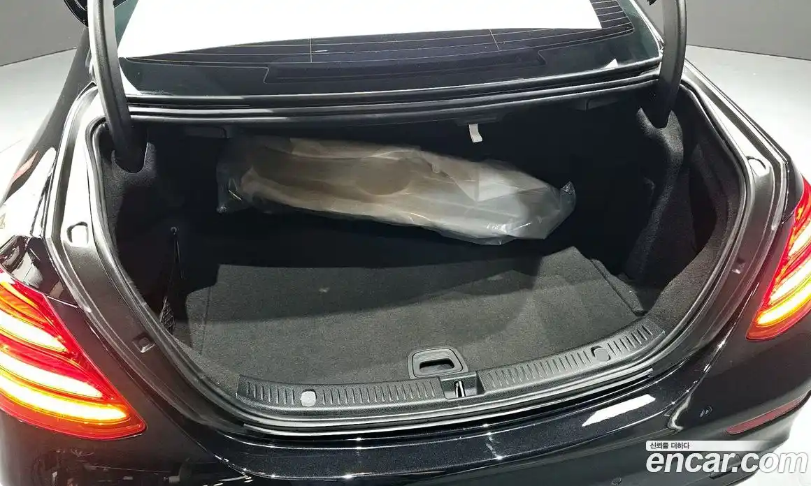 Mercedes-Benz E-Class 2019 2.0 автомат (гидро), фото 24